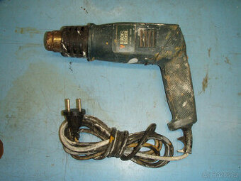 HORKOVZDUŠNÁ PISTOLE BLACK AND DECKER