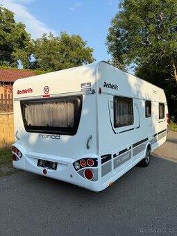 Dethleffs Nomad - předstan, sprcha
