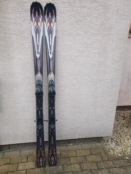 PRODÁM SJEZDOVÉ LYŽE ATOMIC S VÁZÁNÍM ATOMIC