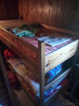 patrová dřevěná dvojpostel