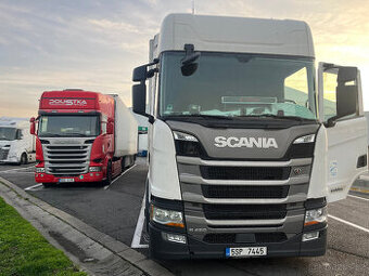 Přijmeme řidiče C+E Praha, Praha- Praha-východ.