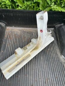 Ford Ranger prah a sloupek