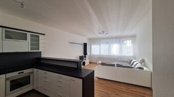 Pronájem bytu 3+kk • 77 m² bez RK - 1
