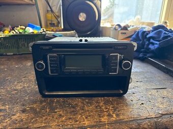 Prodam autoradio wv caddy