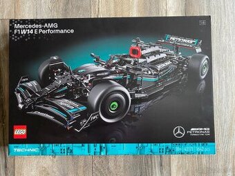 LEGO 42171 MERCEDES - AMG F1 NOVÉ