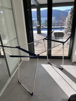 2x sušák na prádlo