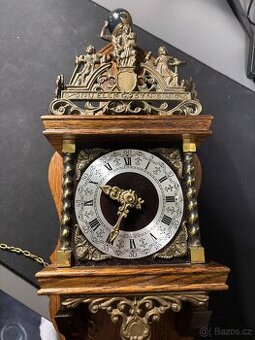 Zaanské nástěnné hodiny