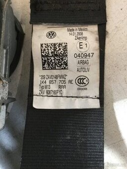 Levý  přední bezpečnostní pás VW Golf V VI