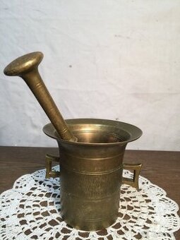 hmoždíř - starý hezký neohmožděný:-))