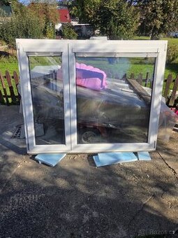 Plastová okna zlatý dub