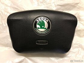 Škoda Octavia 1 airbag řidiče