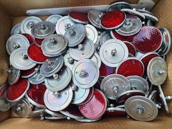 Staré nepoužité odrazky GAZ, UAZ . . .