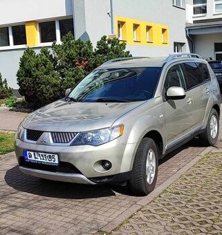 Mitshubishi Outlander 2,0 DI-D, 4x4