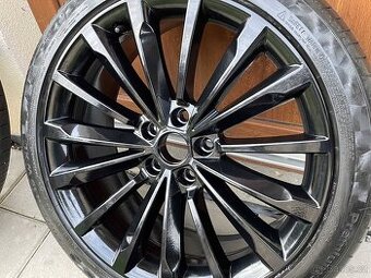 Phoenix Trinity..orig.skoda Superb3V 5x112 8j x19 ET 44