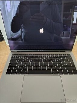 MacBook Pro 13 Retina,i5, 16GB RAMM/512 GB SSD - 2017