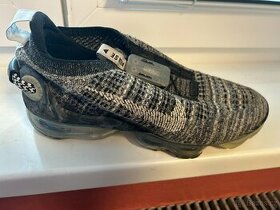 Prodám NIKE Vapormax,super stav šedé vel.40