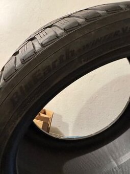 Yokohama 325/30 R21 a 285/ 35 R21