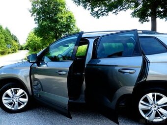 ŠKODA KAROQ 2,0 TDI 4X4 KAMERA NAVI