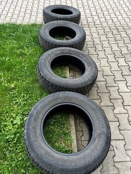 265/65 R17