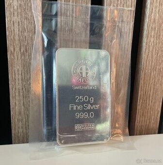 Stříbrný slitek 250g ARGOR HERAEUS SA a zlatý slitek 2g MÖ