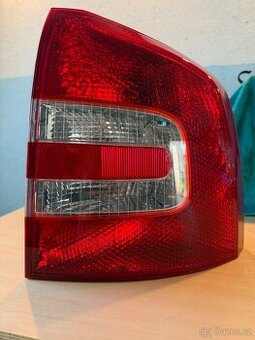 Škoda Octavia 2 světlo