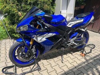 Yamaha R1
