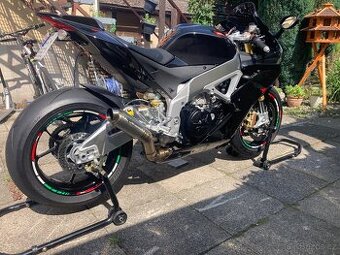 Aprilia RSV4