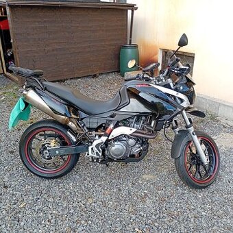 Aprilia Pegaso Strada 650