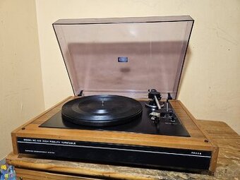 TESLA NC 420 HiFi gramofon