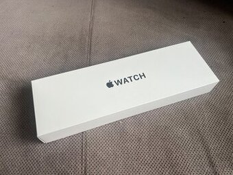 Nové Apple watch se 44mm (2 generace model 2024)