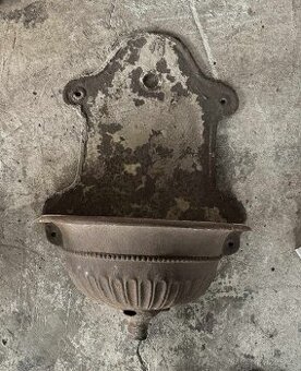 Nástěnné umyvadlo