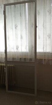 Síť proti hmyzu do balkonových dveří