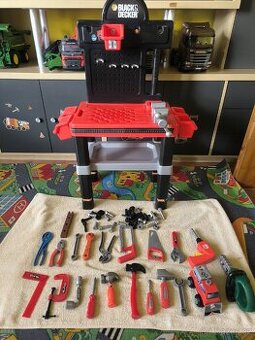 Dětský pracovní stůl, nářadí, ponk