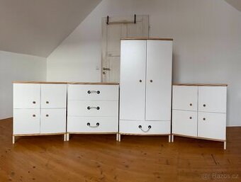 1 x šatní skříň + 3 x skříňka do dětského pokoje