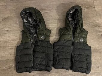 Prodám dětské zimní vesty F+F vel. 122, dvojčata