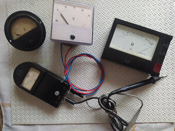 Měřící elektropřístroje