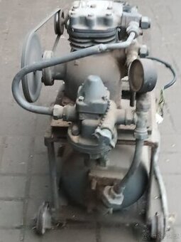 Prodám dvoupístový kompresor