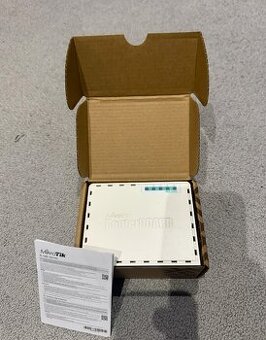 MikroTik RouterBOARD RB750Gr3
