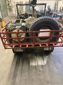 Jeep Willys, Ford GPW přepravní koš