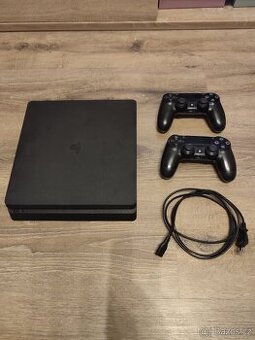 Ps 4 Pro, virtuální realita + 11 her