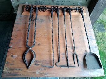 Krbové nářadí ručně kované