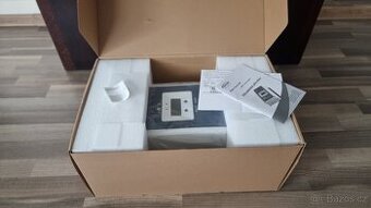 V záruce-MPPT solární regulátor EPsolar 200V/80A