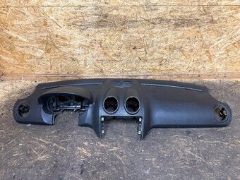 PALUBNÍ DESKA MERCEDES W164 A1646800387