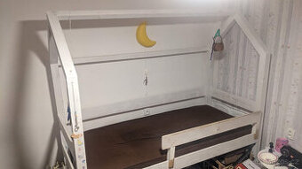 Dětská postel domeček - 1