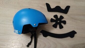 helma skateboard, skoro nova 48-54 cm