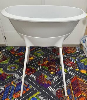 Vanička se stojanem a nožičkami