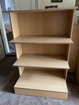 jako nové Dřevěné regály vybavení prodejny