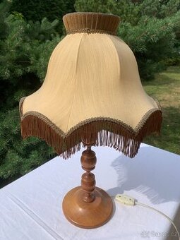 Malá stylová stolní lampa