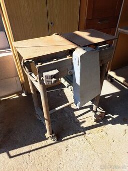 Srovnávací fréza = srovnávačka