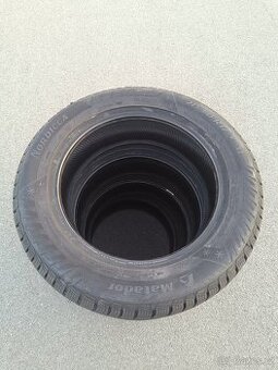 Zimní pneu 215/60/17 Matador